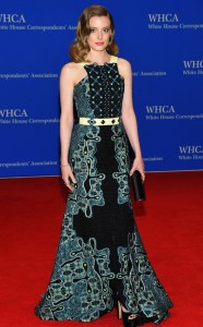 rs_634x1024-150425153226-634.Gillian_Jacobs-jmd_042515